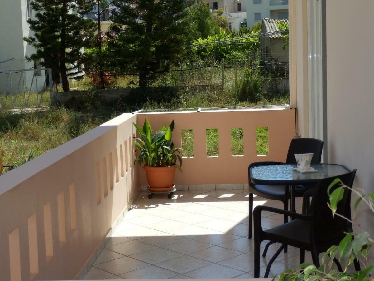 Charisma * Platanias (Crete)